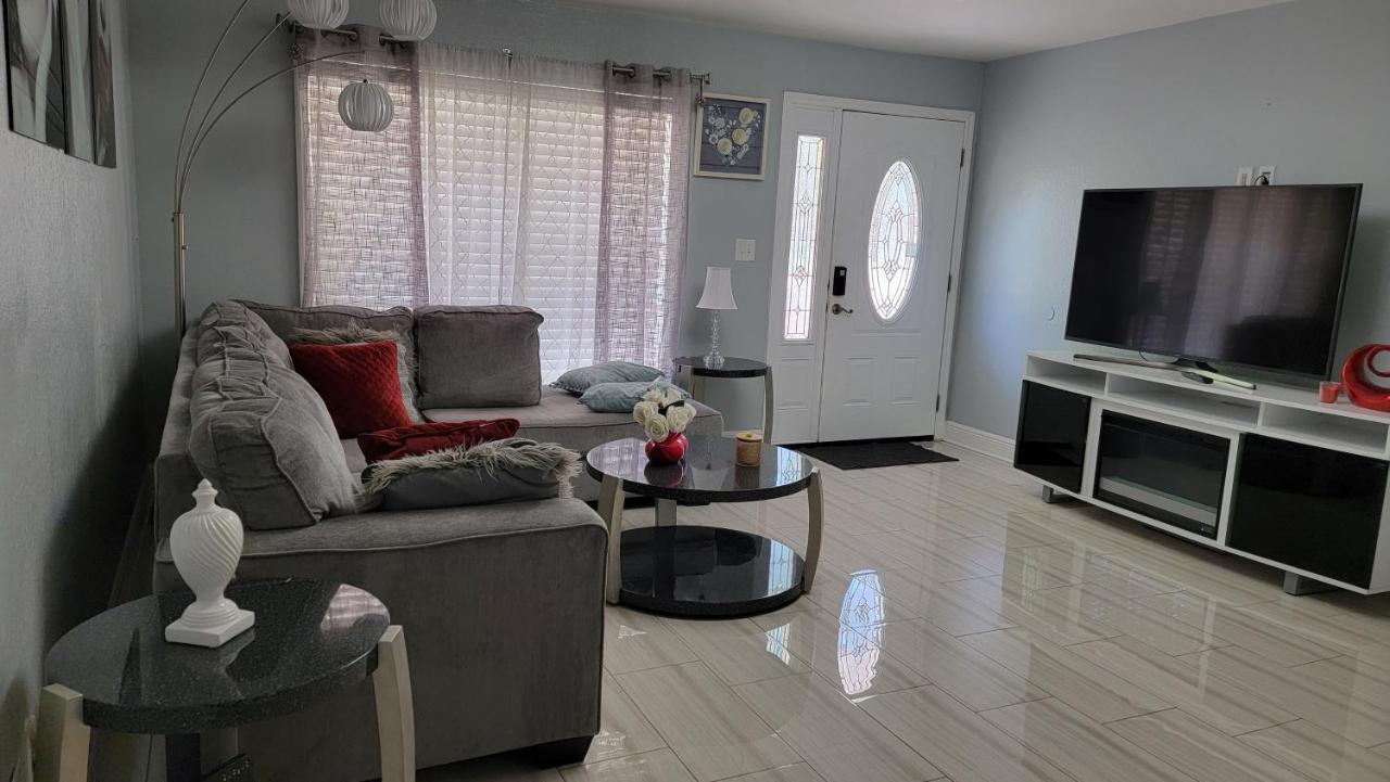 Mary'S Luxury House Villa Tampa Kültér fotó